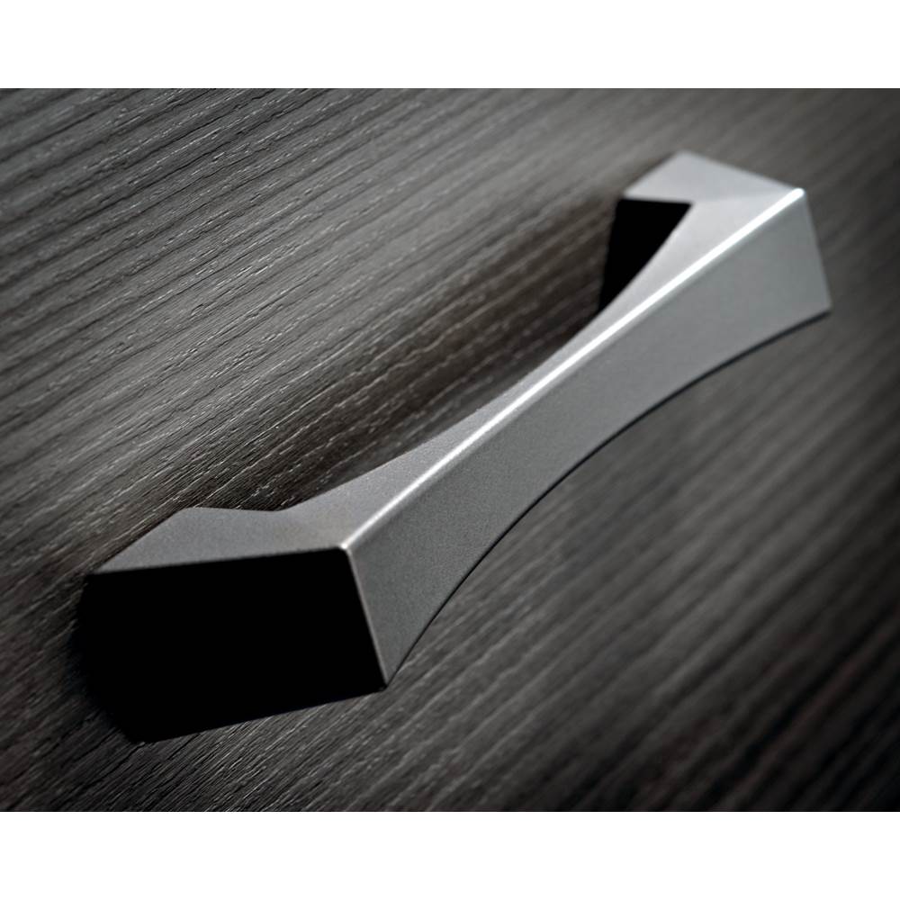 Contemporary Metal Pull - 5187