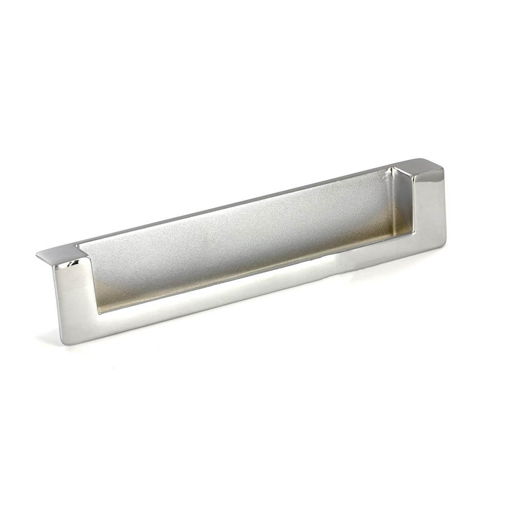 Richelieu America - Contemporary Metal Edge Pull - 8971 - Chrome