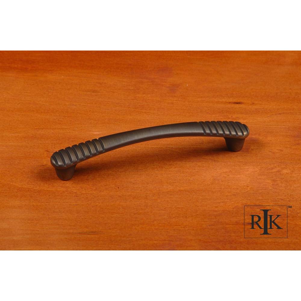 RK International - 5'' c/c Ridges at Edge Pull - Antique English