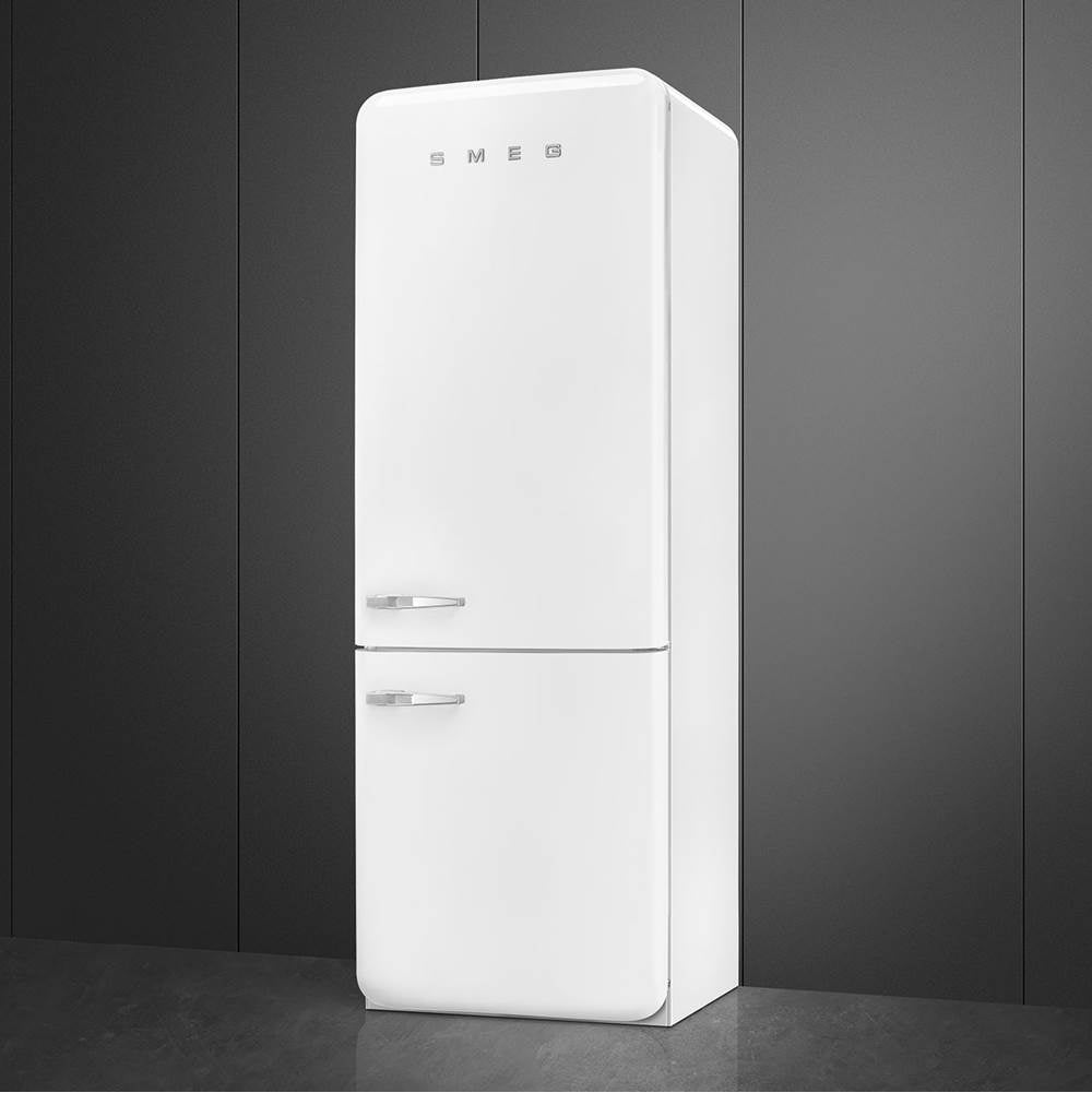 FAB38 Retro 70cm Refrig w/ Bottom Freezer. 18 cu ft. Black. Right Hinge