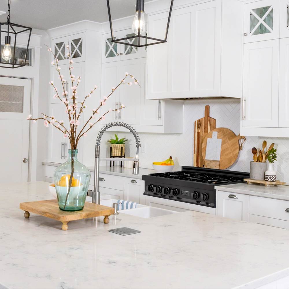 36'' Porcelain Gas Stovetop in Black Stainless with Brass Burners