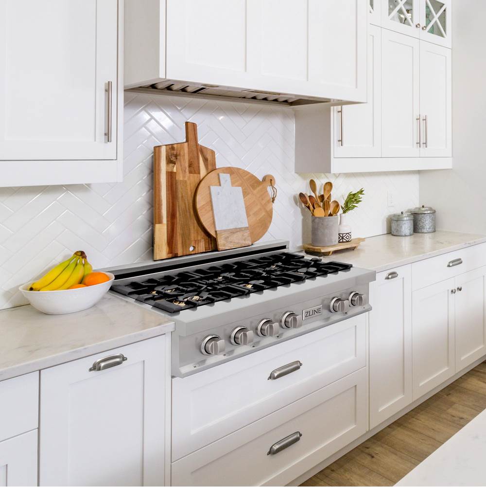 36'' Porcelain Gas Stovetop in Stainless Steel with Brass Burners