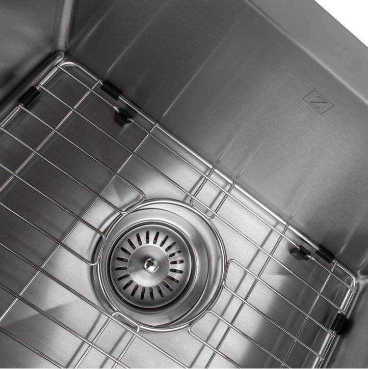 Niseko Farmhouse 36'' Apron Mount Double Bowl Sink in Stainless Steel