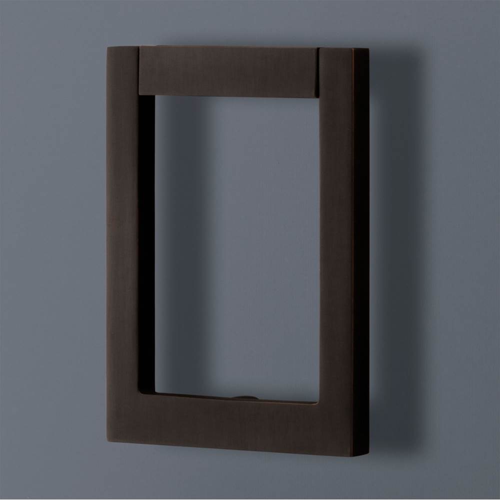 0183 CNT SQ DR KNCKR 003