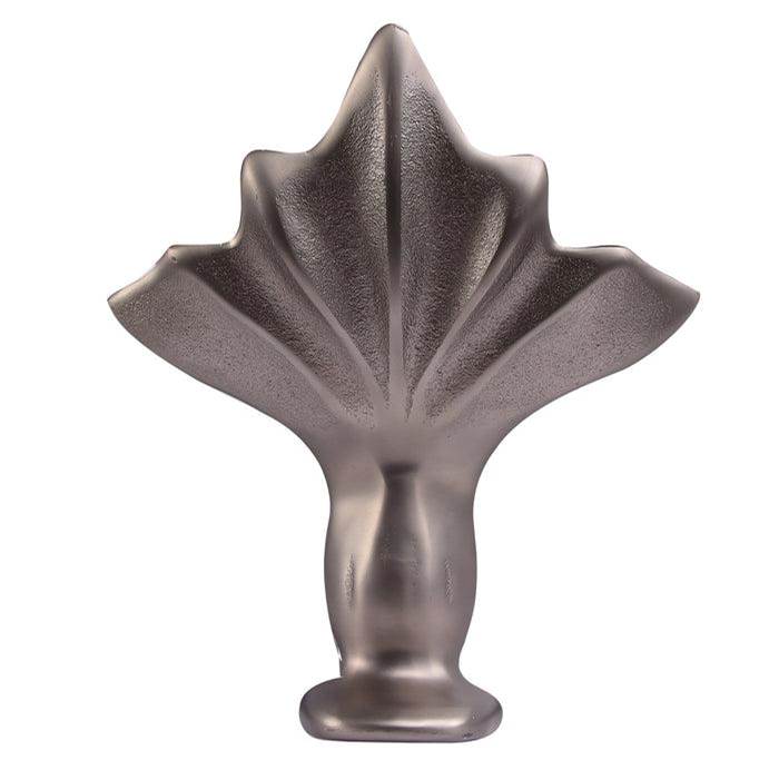 Maxmillian 67'' with Continuous Roll,OF,WH, Leaf Feet Black