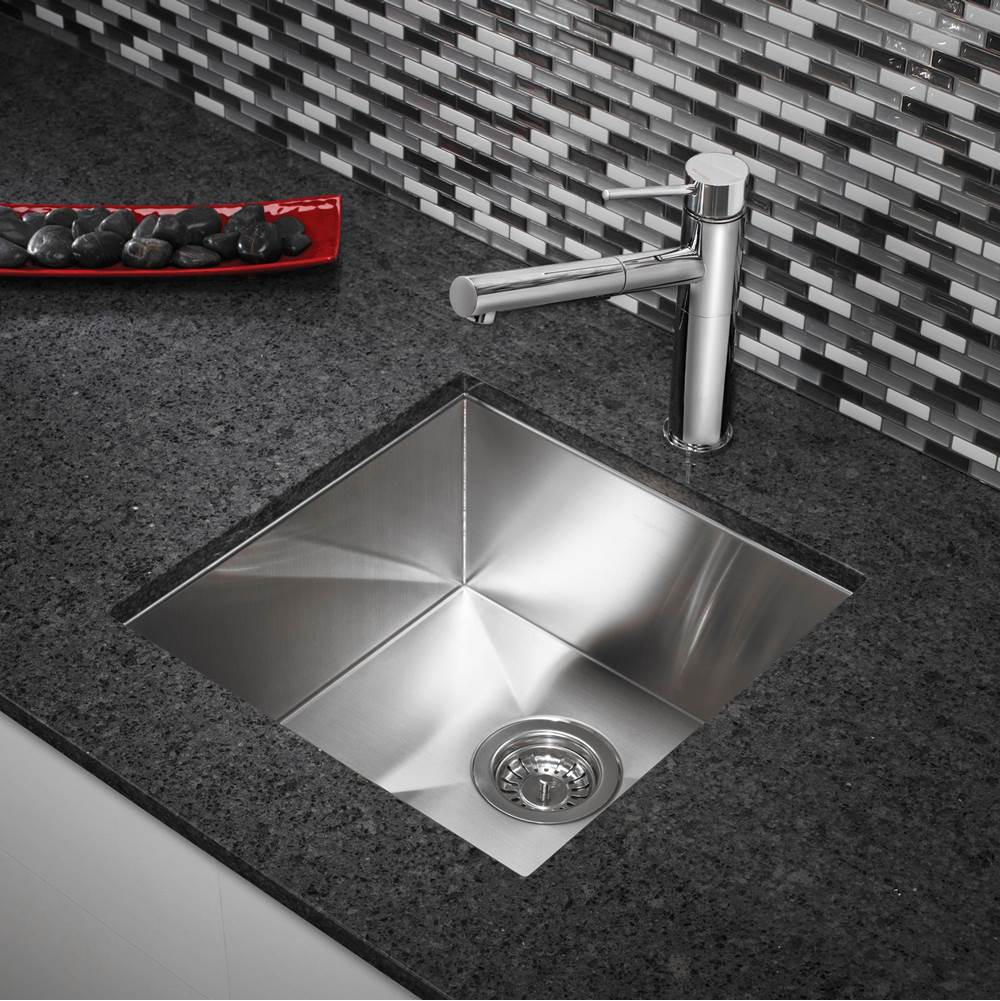 Quatrus R0 17'' Stainless Steel Undermount Bar Sink