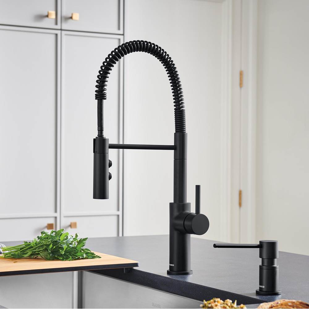 Catris Semi-Pro Pull-Down Dual-Spray Kitchen Faucet - Matte Black