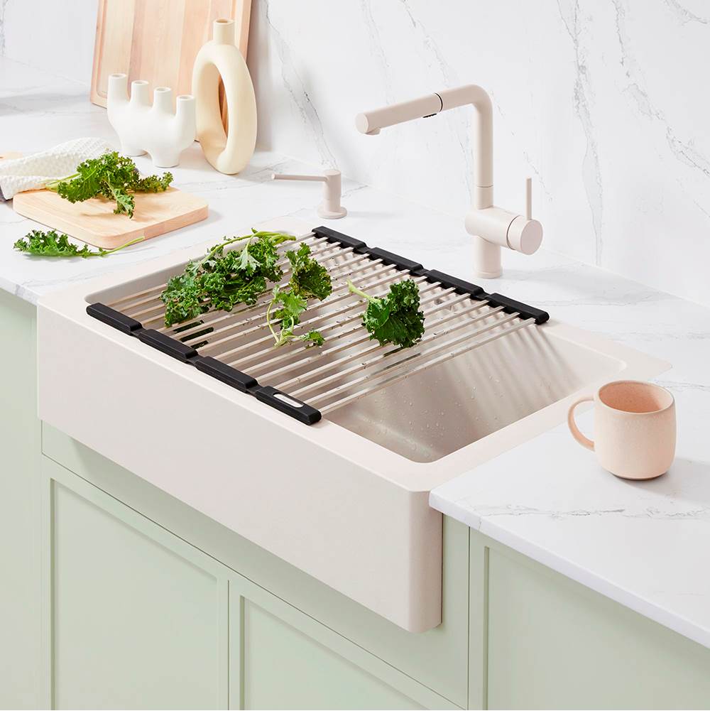 Linus Low Arc Pull-Out Dual-Spray Kitchen Faucet - Volcano Gray