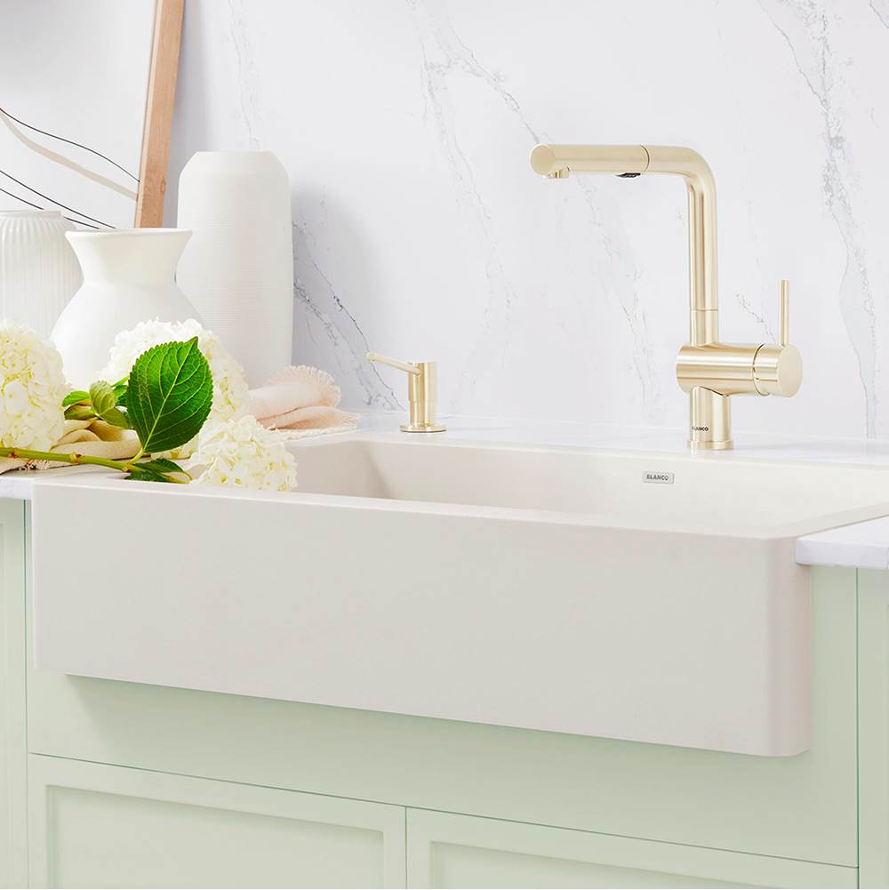 Linus Low Arc Pull-Out Dual-Spray Kitchen Faucet - Chrome
