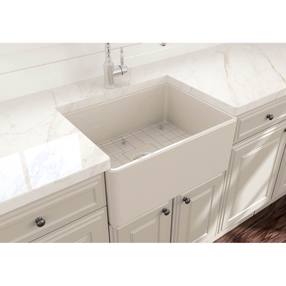 Classico Farmhouse Apron Front Fireclay 24 in. Single Bowl Kitchen Sink with Protective Bottom Grid and Strainer in White