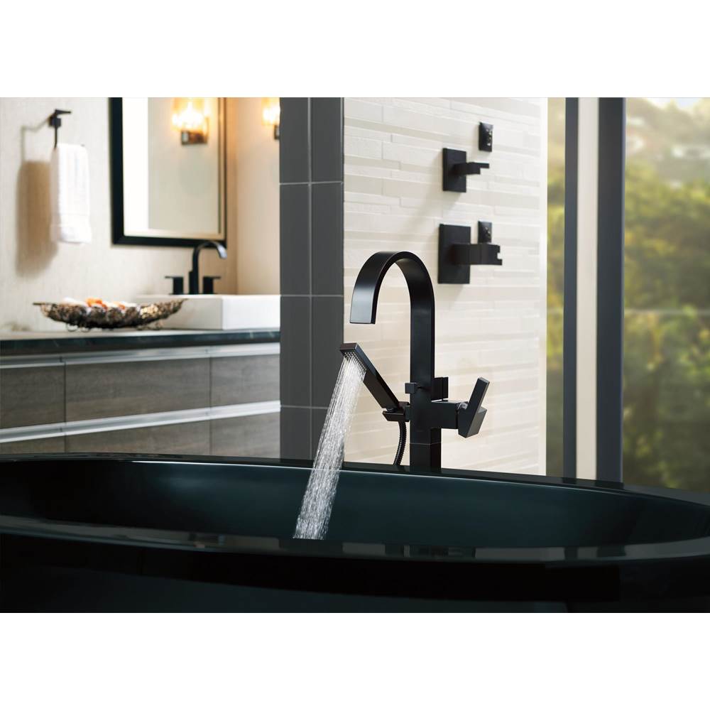 Siderna Single-Handle Freestanding Tub Filler