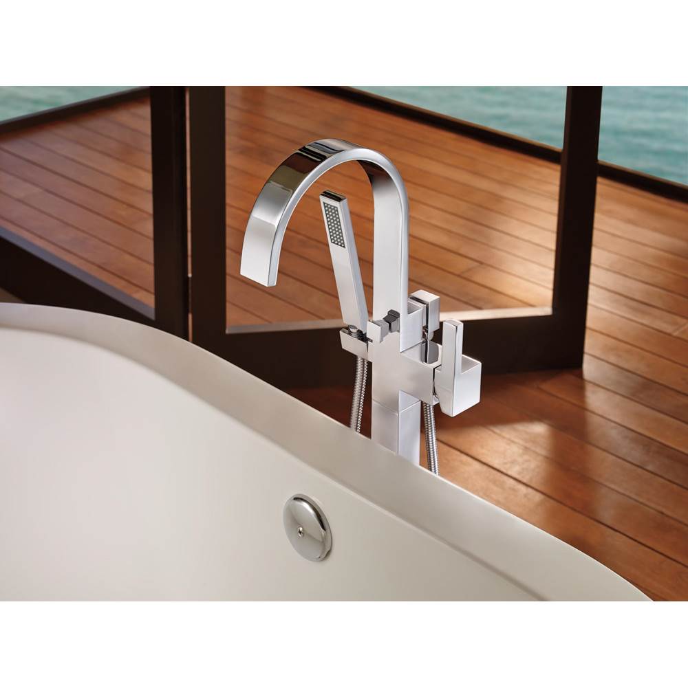 Siderna Single-Handle Freestanding Tub Filler