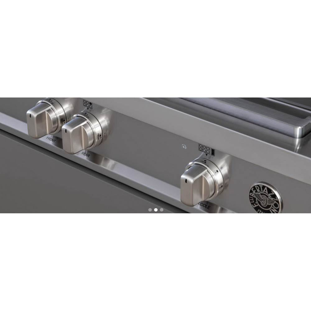 Master Series Gas Rangetop, 6 Brass Burners Plus Griddle, 48''