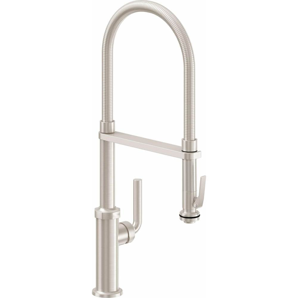California Faucets - Culinary Pull-Out Kitchen Faucet with Squeeze Sprayer - Gloss White