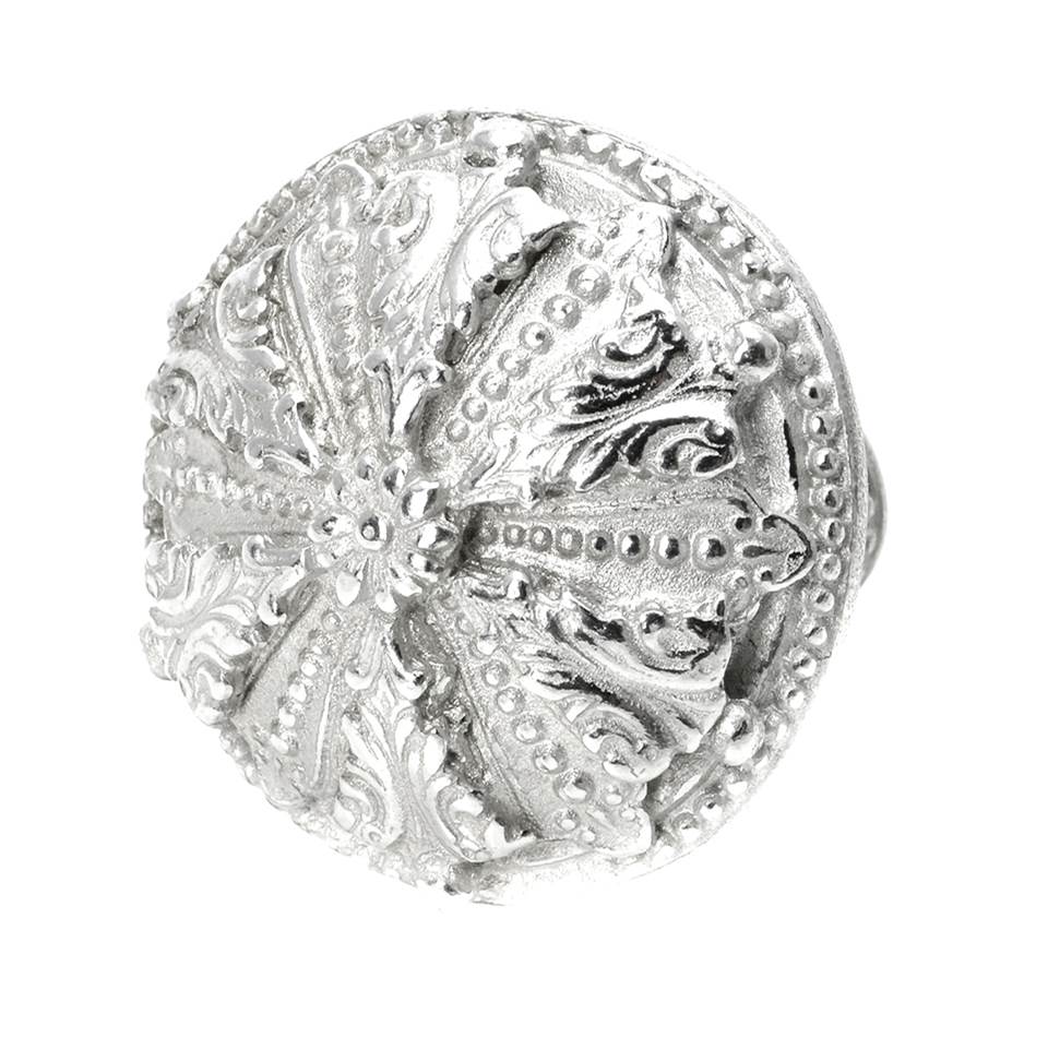 Acanthus Med Knob Renaissance Style With Feather Scroll Foot