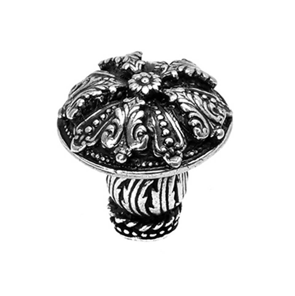 Carpe Diem Hardware - Acanthus Med Knob Renaissance Style With Feather Scroll Foot - Chalice