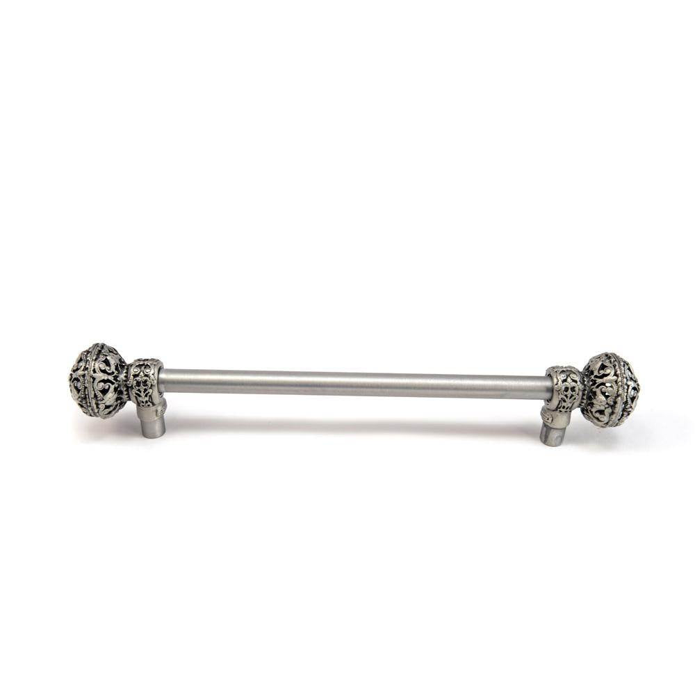 Carpe Diem Hardware - Juliane Grace 12'' O.C.Approx w/ 1/2'' Smooth Center Long Pull Large Finial - Chalice