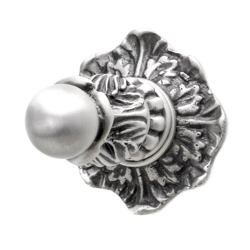 Carpe Diem Hardware - Acanthus Hook Renaissance Style - Soft Gold