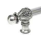Acanthus 22'' O.C. {Approx.} w/ 5/8'' Reeded Center Long Pull Romanesque Style w/ Center Brace