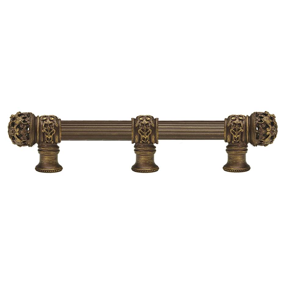 Carpe Diem Hardware - Juliane Grace 6'' O.C. (Approximately) With 5/8'' Reeded Center Long Pull and Center Brace Small Finial In Antique Brass. - Antique Brass