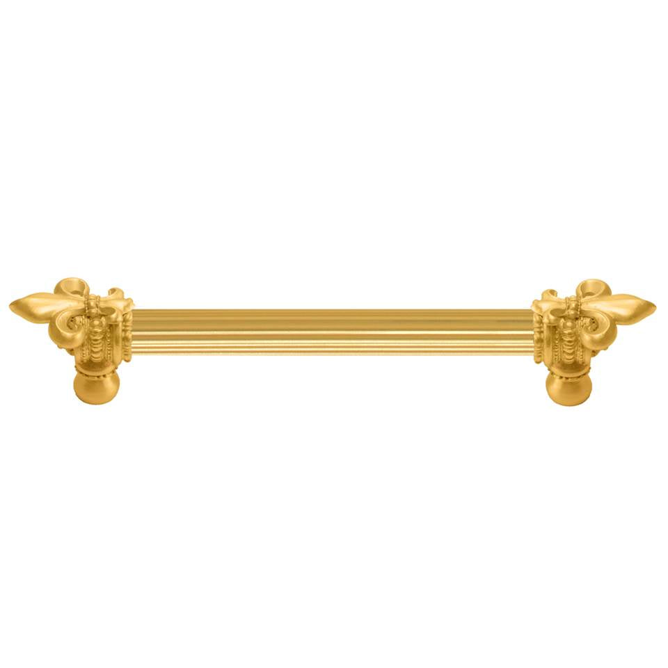 Carpe Diem Hardware - Charlemagne 6'' O.C. (Approximately) With 5/8'' Reeded Center Long Pull With Large Fleur De Lys - Gilded Mercury