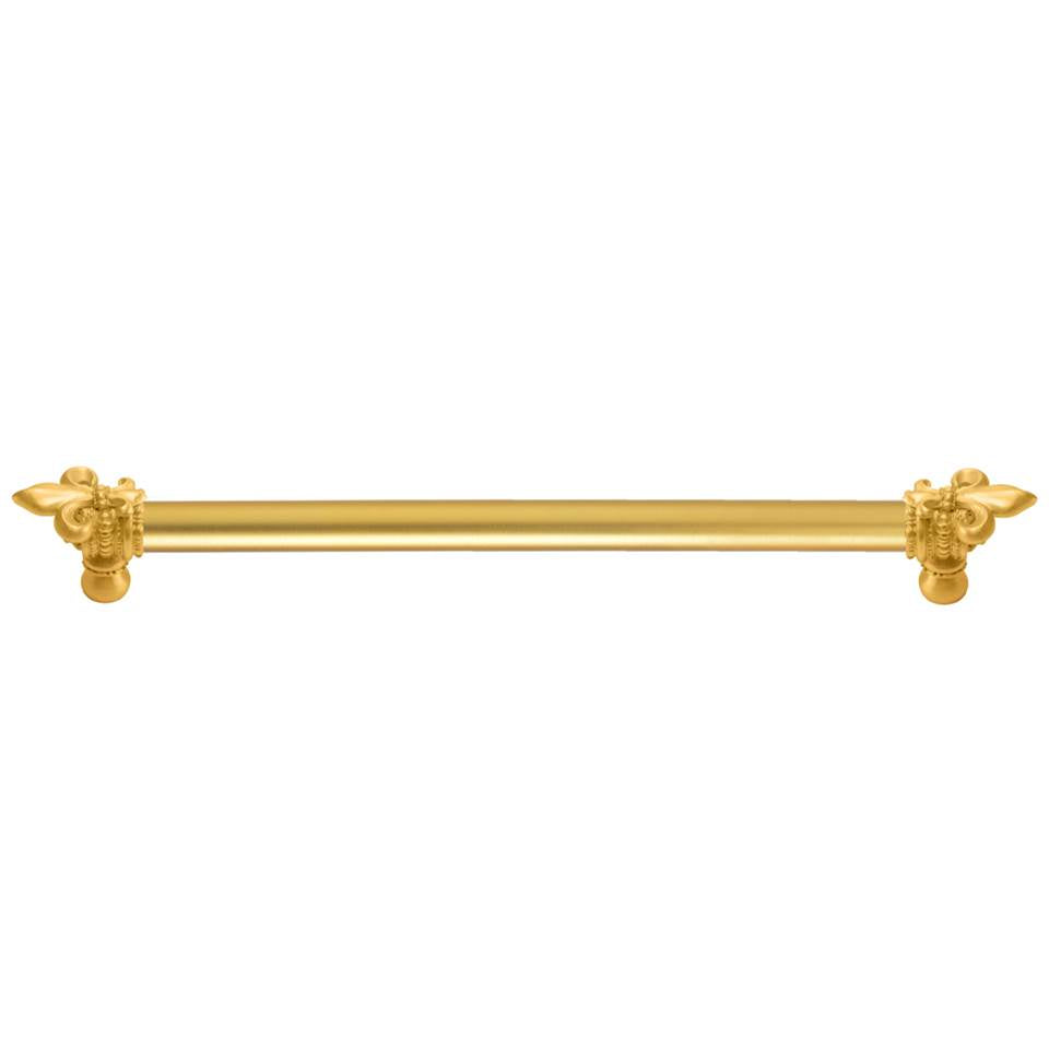 Carpe Diem Hardware - Charlemagne 22'' O.C. (Approximately) With 5/8'' Smooth Center Long Pull With Large Fleur De Lys - Gilded Mercury