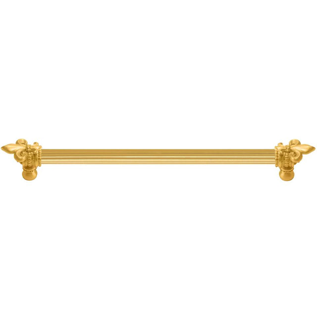 Carpe Diem Hardware - Charlemagne 22'' O.C. (Approximately) With 5/8'' Reeded Center Long Pull With Large Fleur De Lys - Gilded Mercury