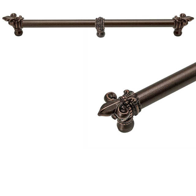 Carpe Diem Hardware - Charlemagne 22'' O.C. Approx w/ 5/8'' Smooth Center Long Pull w/ Large Fleur De Lys w/ Center Brace - Chalice