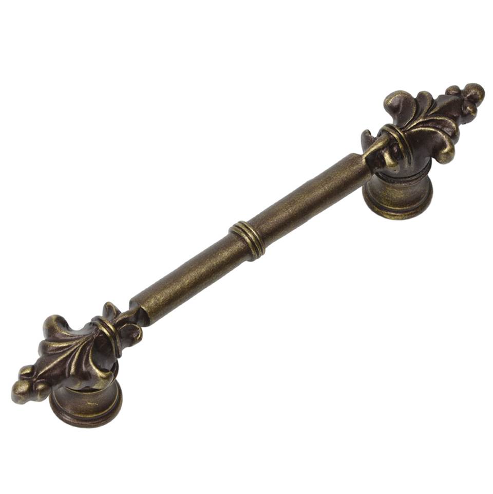 Carpe Diem Hardware - Charlemagne Classic 4'' O.C. Pull With Small Fleur De Lys On Ends In Antique Brass. - Antique Brass