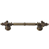 Charlemagne Classic 4'' O.C. Pull w/ Small Fleur De Lys On Ends