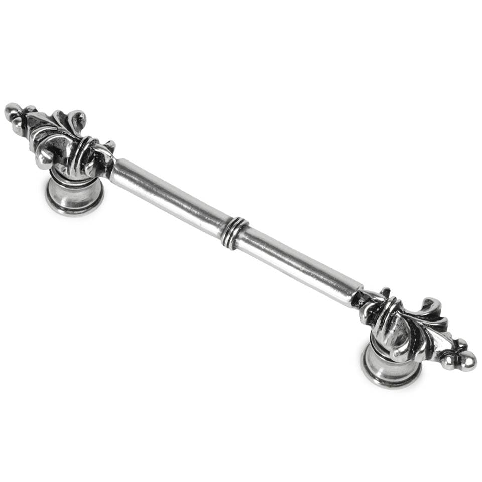Carpe Diem Hardware - Charlemagne Classic 4'' O.C. Pull With Small Fleur De Lys On Ends In Chalice. - Chalice