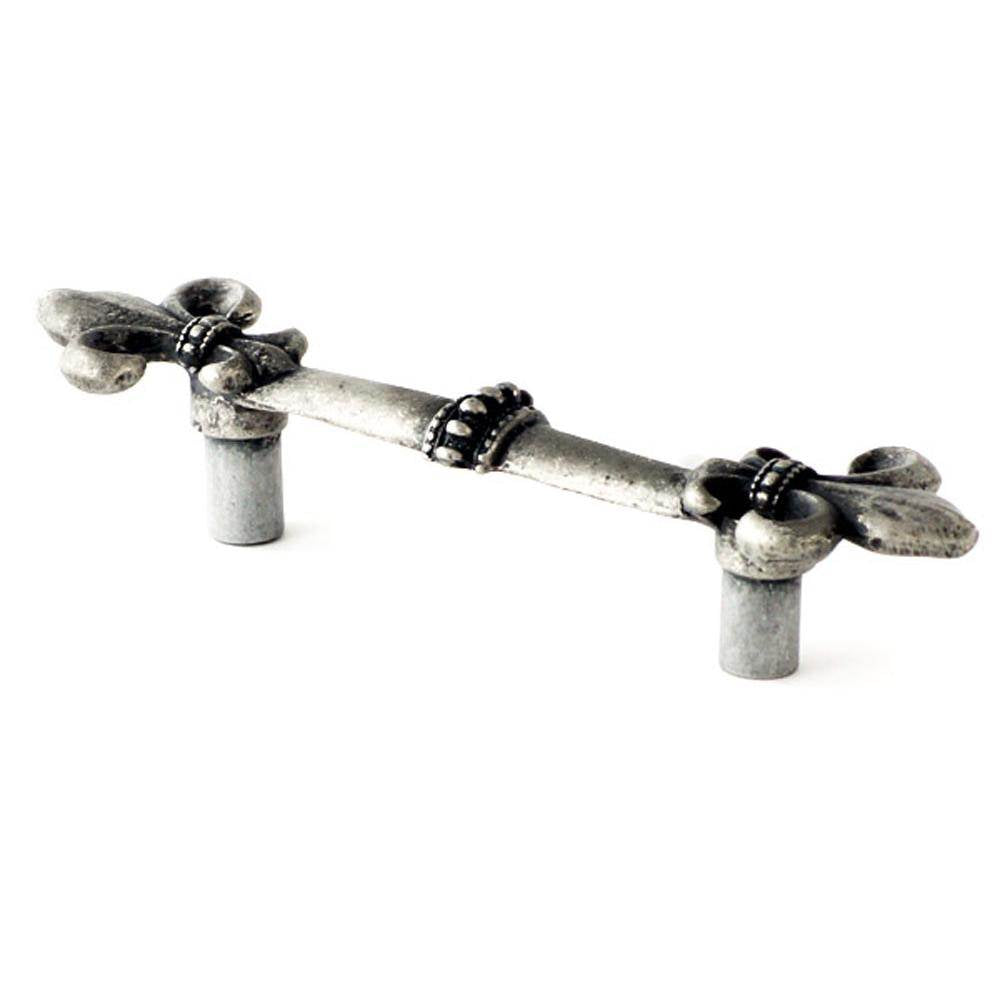 Carpe Diem Hardware - Charlemagne 3'' O.C. Pull w/ Large Fleur De Lys - Chrysalis