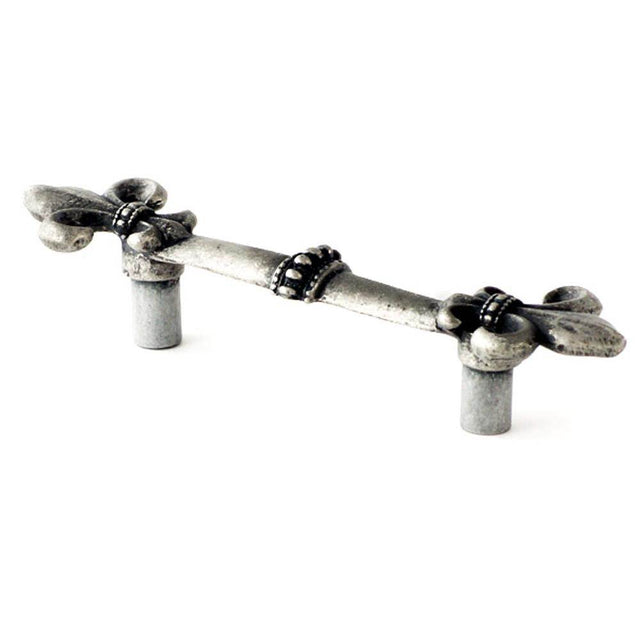 Carpe Diem Hardware - Charlemagne 3'' O.C. Pull w/ Large Fleur De Lys - Chrysalis
