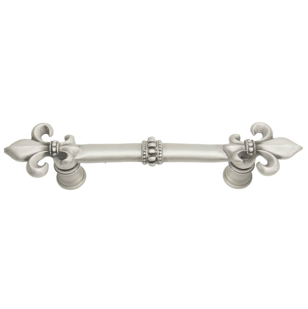Carpe Diem Hardware - Charlemagne 3'' O.C. Pull With Large Fleur De Lys In Satin. - Satin