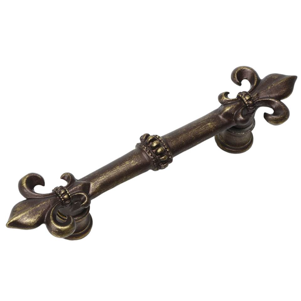 Carpe Diem Hardware - Charlemagne 4'' O.C. Pull With Large Fleur De Lys In Antique Brass. - Antique Brass