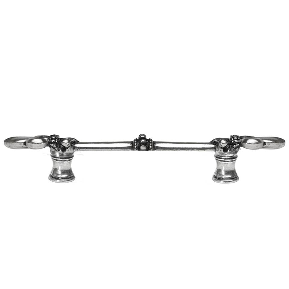 Carpe Diem Hardware - Charlemagne 4'' O.C. Pull With Large Fleur De Lys In Chalice. - Chalice