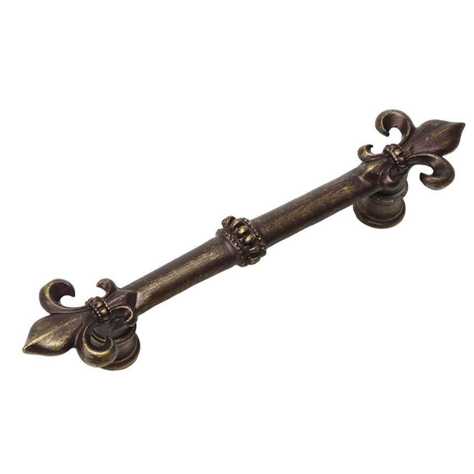 Carpe Diem Hardware - Charlemagne 5'' O.C. Pull With Large Fleur De Lys In Antique Brass. - Antique Brass