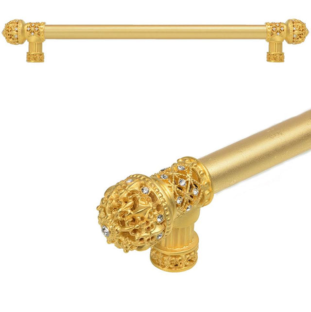 Carpe Diem Hardware - Carpe Diem Hardware 7657-8C Versailles Gilded Mercury Fleur De Lys 22'' O.C. Approx Long Pull Small Finial W/ Swarovski Crystals W/ 5/8'' Smooth Center - Gilded Mercury