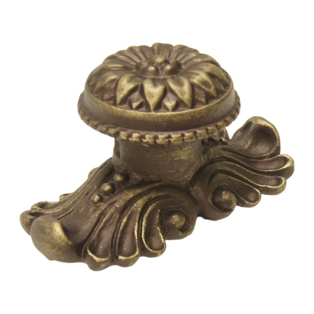 Acanthus Large Knob w/ Flared Foot Rosette Style w/ Medium Backplate