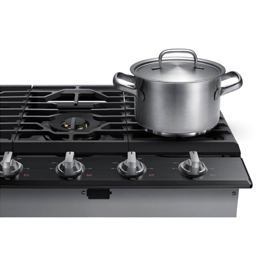 Five Burners, 1-22000 Dual Ring Brass, 1-13000 Power Burner, 2-9.5 K, 1-5000 Simmer, Illuminated Knobs, Die-cast Griddle, Wok Ring, Wi-Fi, 36''