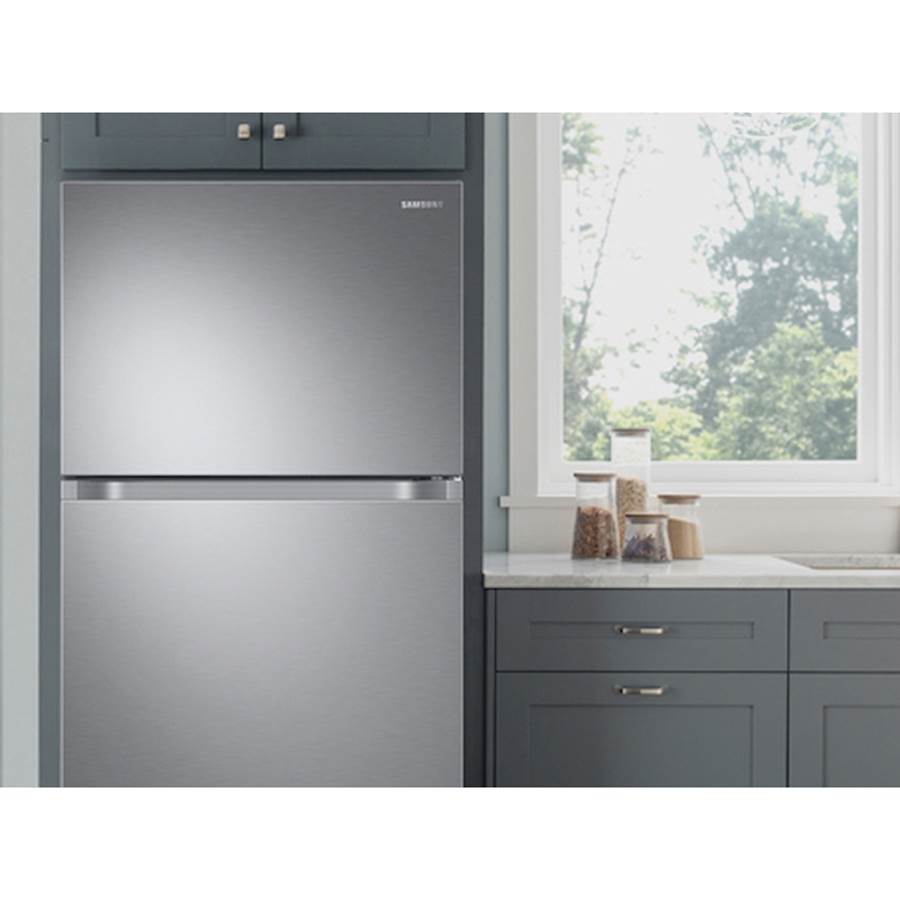 Factory Installed Ice Maker, Top Mount, Stainless, 21 cu-ft