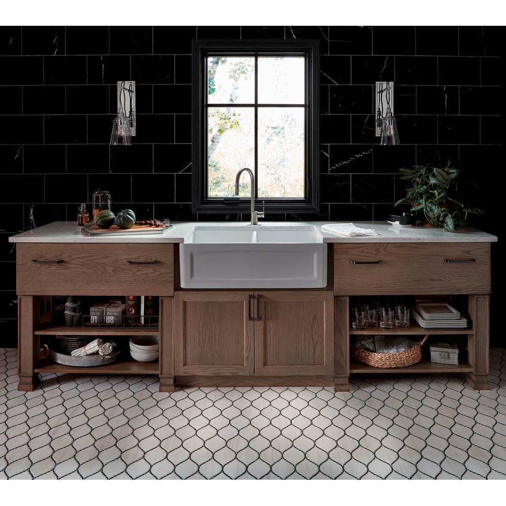 Hillside 33 in. Apron Kitchen Sink with Center Drain