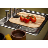Hardwood 15'' x 16-3/4'' x 3/4'' Cutting Board