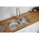 18 Gauge Stainless Steel 31.25'' x 20'' x 7.5'' Double Bowl Undermount Kitchen Sink