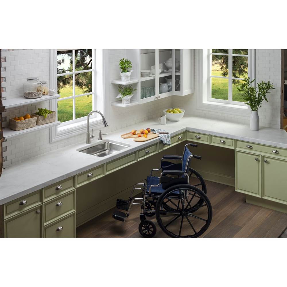 18 Gauge Stainless Steel 23.5'' x 18.25'' x 4.375'' Single Bowl Undermount Kitchen Sink