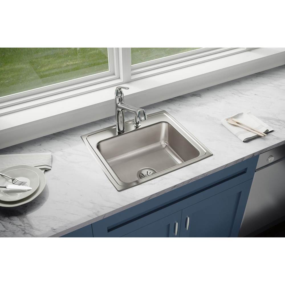 18 Gauge Stainless Steel 22'' x 19.5'' x 7.625'' Single Bowl Drop-in Kitchen Sink