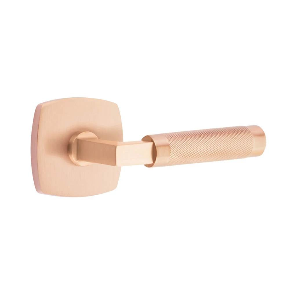 Emtek - Select Passage, Urban Modern Rosette SRG, L-Square Stem SRG, Knurled Handle SRG LH - Satin Rose Gold
