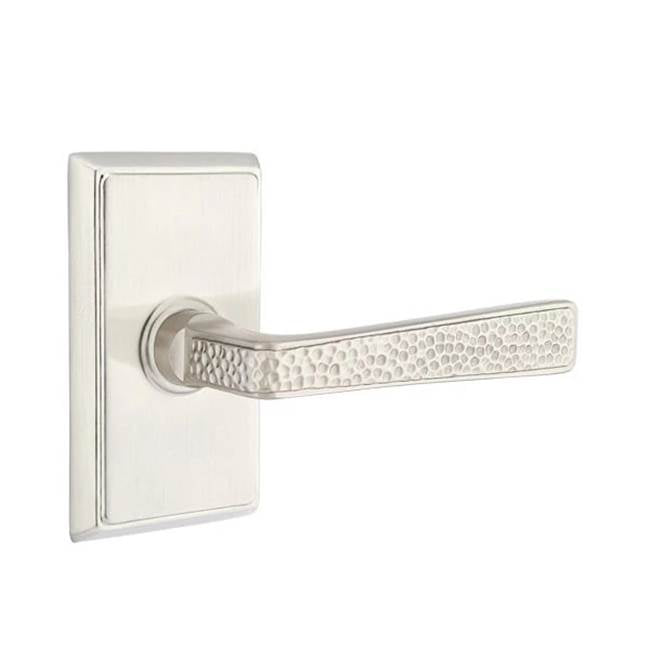 Emtek - Passage, Rectangular Rosette, Hammered Lever, LH, US15 - Satin Nickel