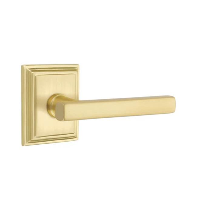 Emtek - Concealed, Privacy, Wilshire Rosette, Freestone Lever, US4 - Satin Brass