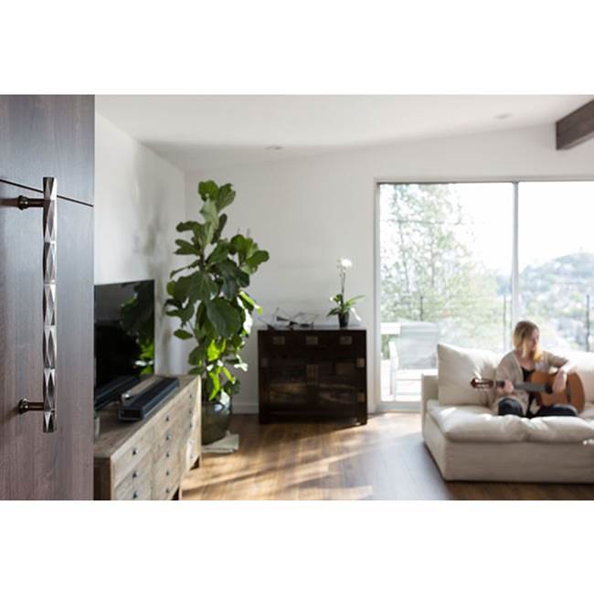 Tribeca Appliance Pull, 18'', US10B